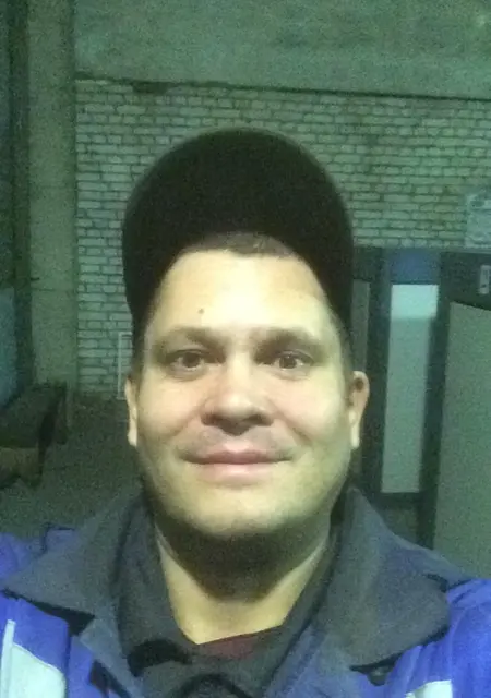 Я Макс, 46, знакомлюсь для вирта в Кургане