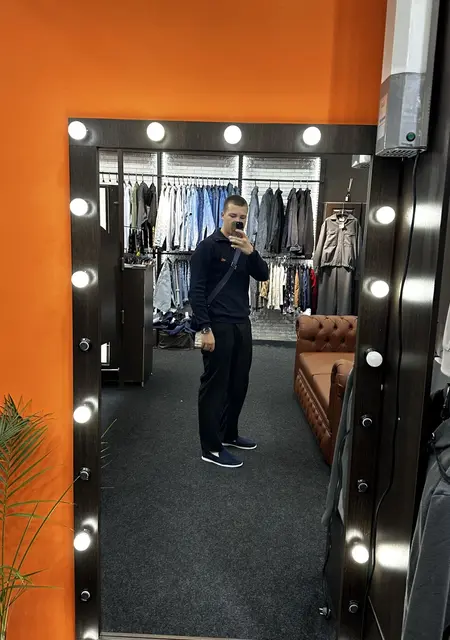 Я Даниил, 18, знакомлюсь без обязательств в Санкт-Петербурге