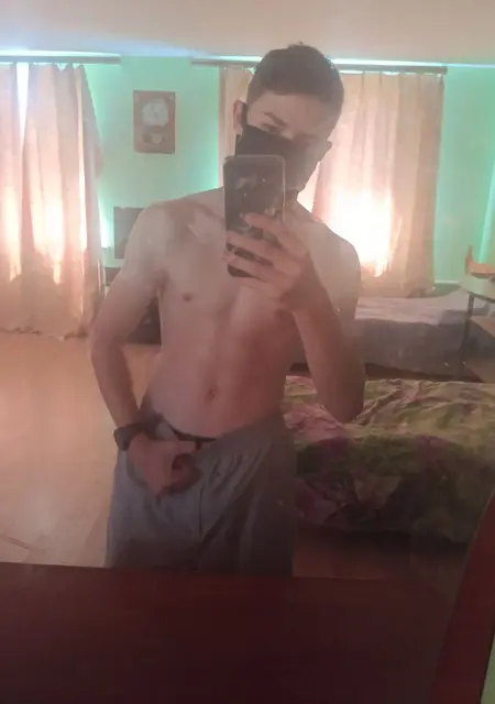 Я Максим, 20, знакомлюсь без обязательств в Брянске