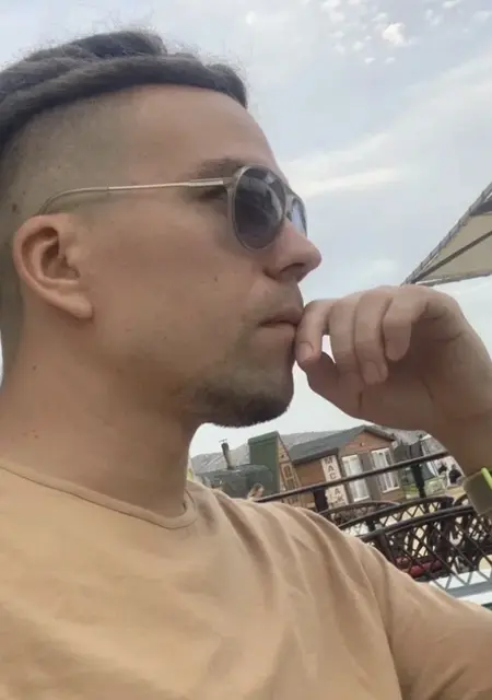 Я Иван, 41, знакомлюсь на одну ночь в Каменске