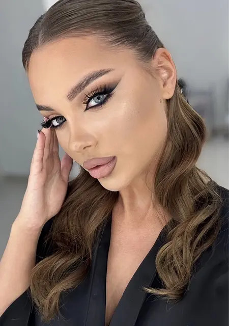 Я Angelina, 24, знакомлюсь на одну ночь в Сургуте