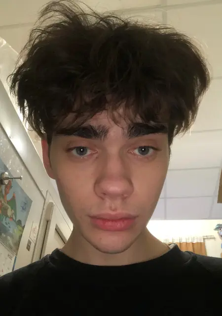 Илья из Звенигорода, ищу на сайте знакомства на одну ночь