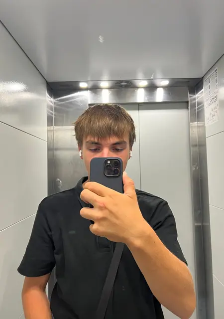 Я Гордей, 19, из Владимира, ищу знакомство для дружбы