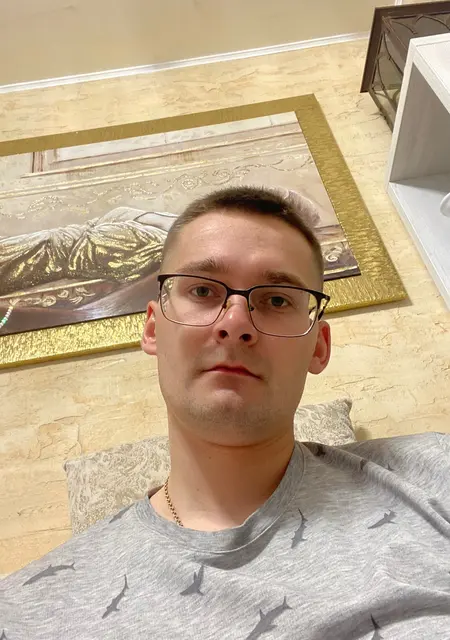 Илья из Пскова, мне 29, познакомлюсь без обязательств