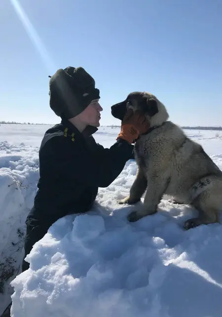 Я Андрей, 22, знакомлюсь на одну ночь в Казани