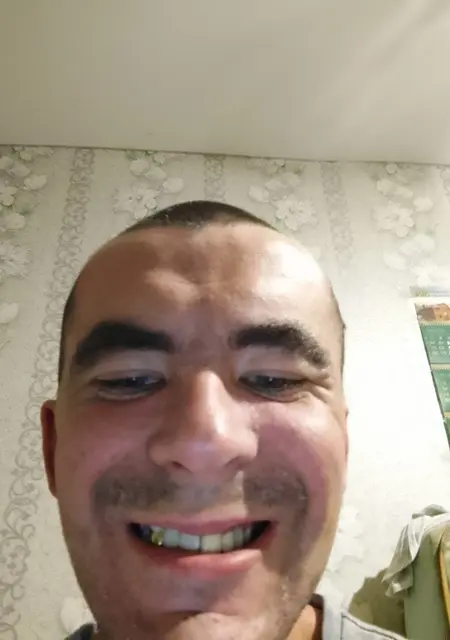 Михаил из Георгиевска, мне 30, познакомлюсь без обязательств