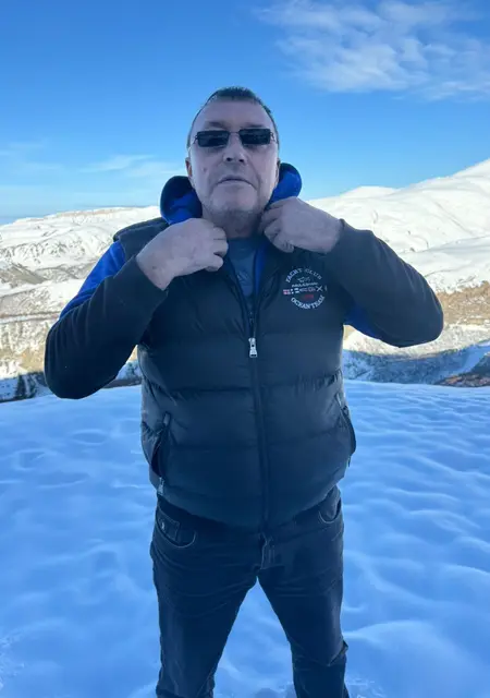 Олег из Люберец, мне 51, познакомлюсь для совместных путешествий