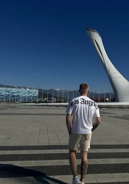 Я Tosha, 21, знакомлюсь на одну ночь в Новосибирске