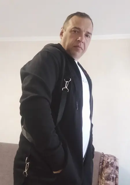 Виктор из Феодосии, мне 44, познакомлюсь без обязательств