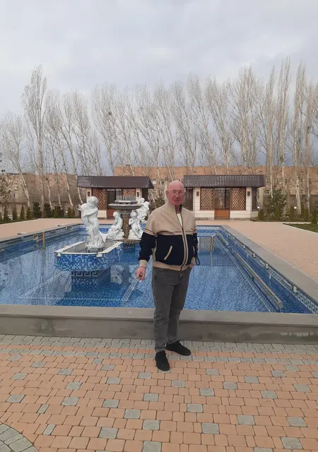 Я Сергей, 63, знакомлюсь без обязательств в Санкт-Петербурге