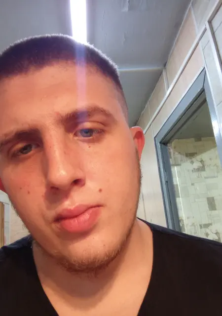 Никита из Новосибирска, ищу на сайте знакомства на одну ночь