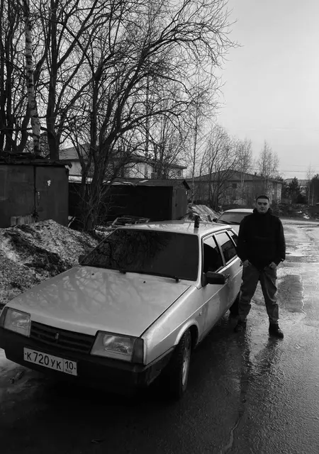 Я Максим, 23, из Петрозаводска, ищу знакомство для вирта