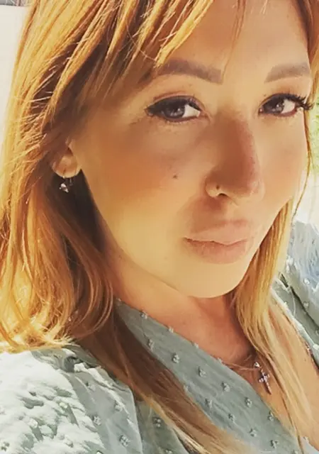 Я Ирина, 42, из Перми, ищу знакомства без обязательств