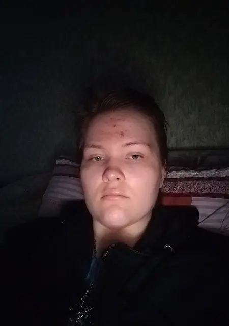Я Эмилия, 21, из Ульяновска, ищу знакомства на одну ночь