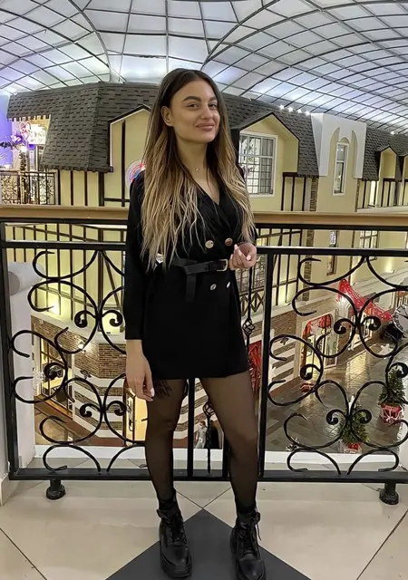 Я Александра, 29, из Южно-Сахалинска, ищу знакомство для вирта