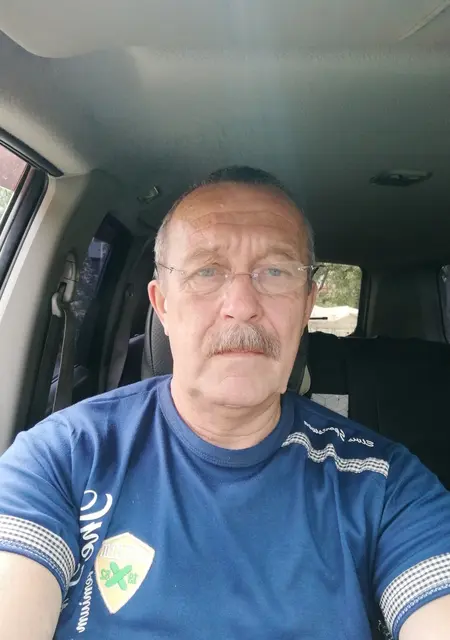 Олег из Владимира, мне 68, познакомлюсь для общения