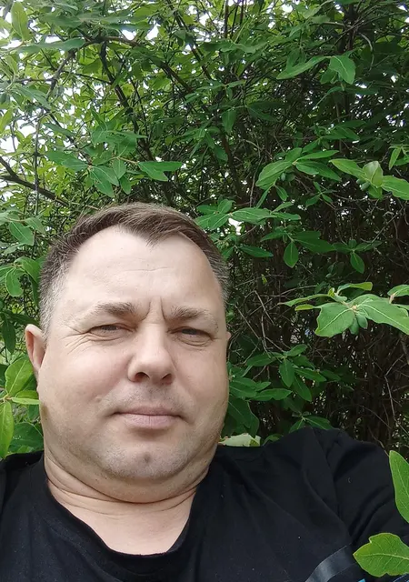 Я Виктор, 42, из Усть-Илимска, ищу знакомства без обязательств