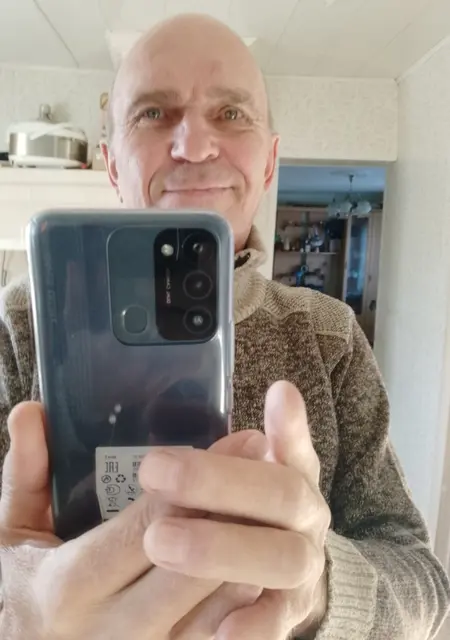 Николай из Екатеринбурга, мне 62, познакомлюсь для приятного времяпровождения