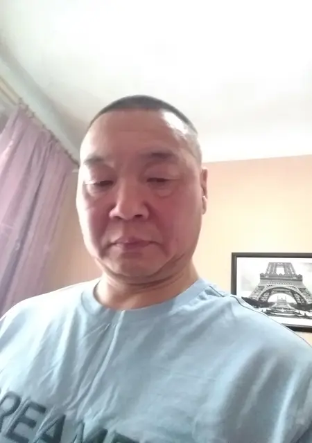 Я Юрий, 52, знакомлюсь на одну ночь в Якутске