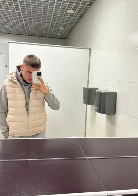 Я Степа, 20, знакомлюсь без обязательств в Сыктывкаре