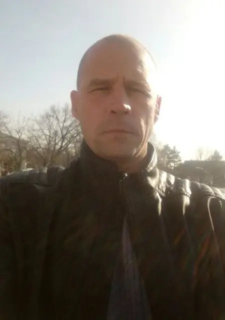 Viktor из Дальнереченска, ищу на сайте постоянные отношения