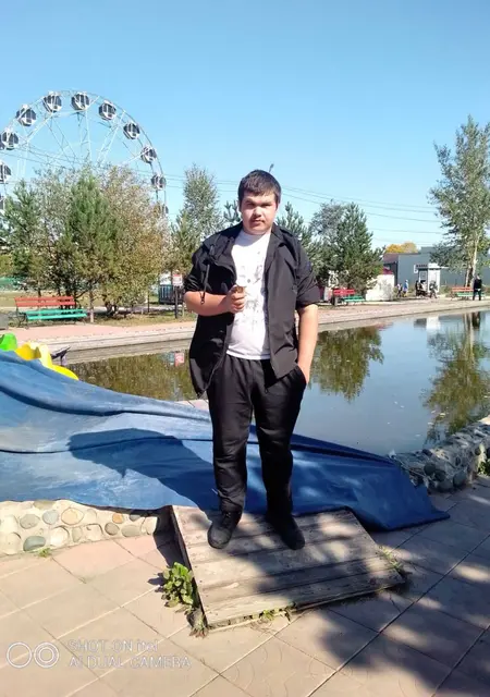 Я Андрей, 21, знакомлюсь для общения в Новосибирске
