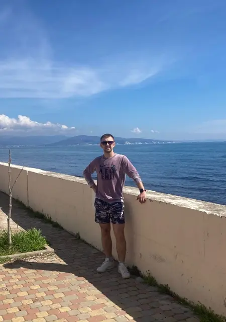 Tony из Смоленска, мне 36, познакомлюсь на одну ночь