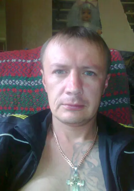 Дима из Иванова, мне 43, познакомлюсь на одну ночь