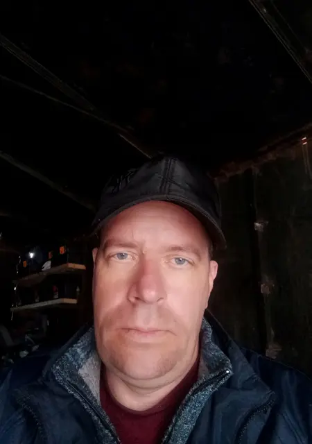 Вячеслав из Пятигорска, ищу на сайте знакомства без обязательств