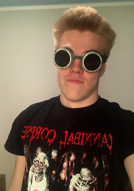 Я Дмитрий, 20, знакомлюсь на одну ночь в Липецке