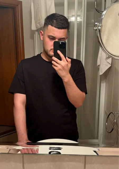 Mukhammad из Южно-Сахалинска, мне 21, познакомлюсь для дружбы