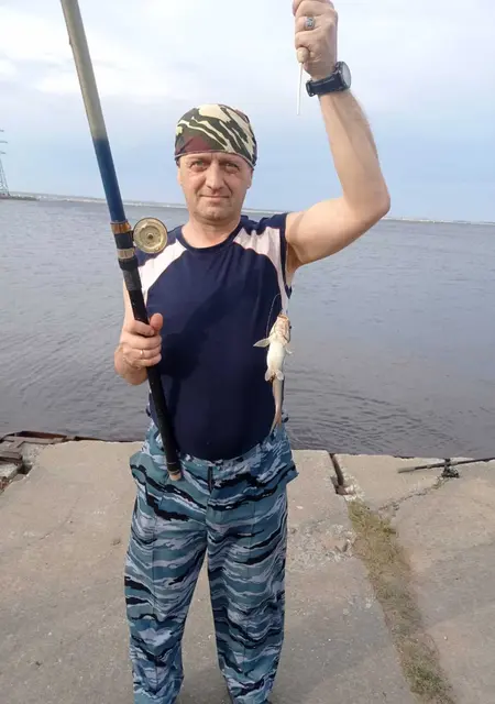 Сергей из Сургута, ищу на сайте знакомства на одну ночь