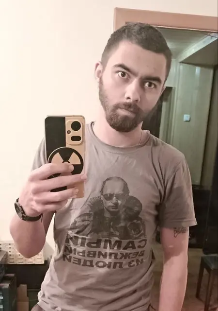 Я Виктор, 27, знакомлюсь на одну ночь в Волгодонске