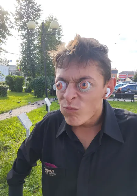 Maks из Можайска, мне 22, познакомлюсь на одну ночь