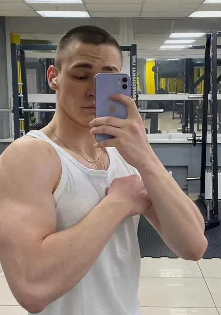 Антон из Саранска, ищу на сайте знакомства без обязательств