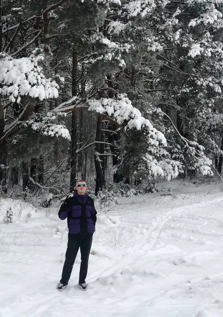 Я Кирилл, 20, из Пскова, ищу знакомство для постоянных отношений