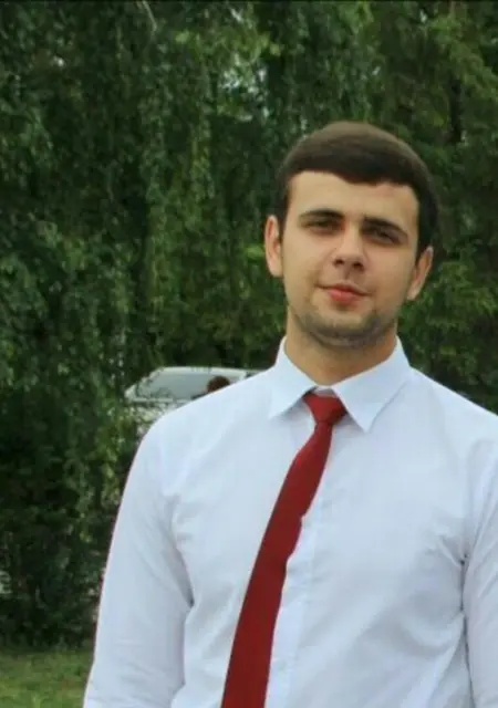 Я Дмитрий, 27, знакомлюсь без обязательств в Сургуте