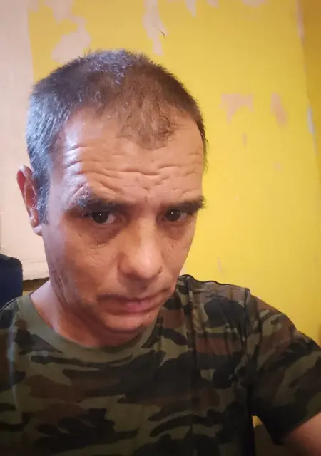 Я Николай Безгодов, 45, знакомлюсь без обязательств в Тюмени