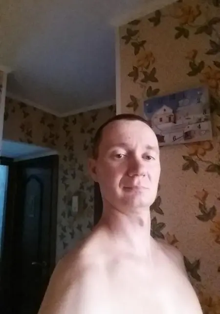 Андрей из Волковыска, мне 37, познакомлюсь на одну ночь