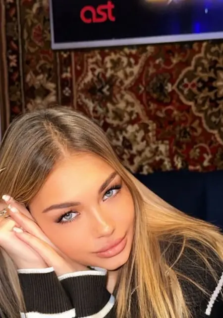 Я Вика, 25, знакомлюсь для общения в Одинцово