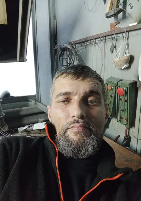 Я Петр, 43, из Ульяновска, ищу знакомство для постоянных отношений