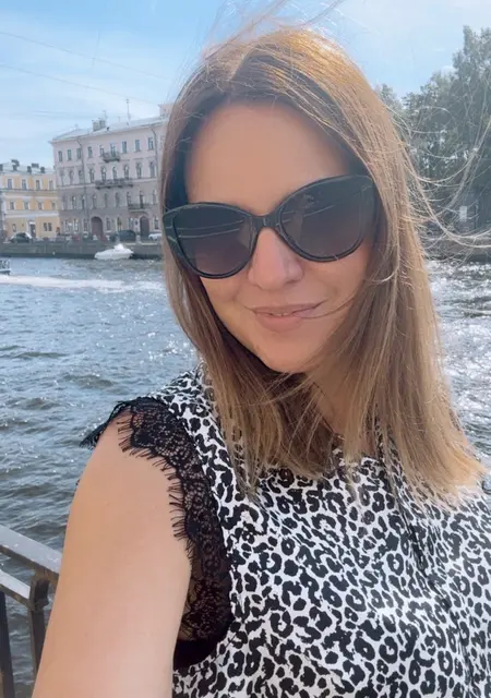 Я Наталья, 44, знакомлюсь для постоянных отношений в Санкт-Петербурге