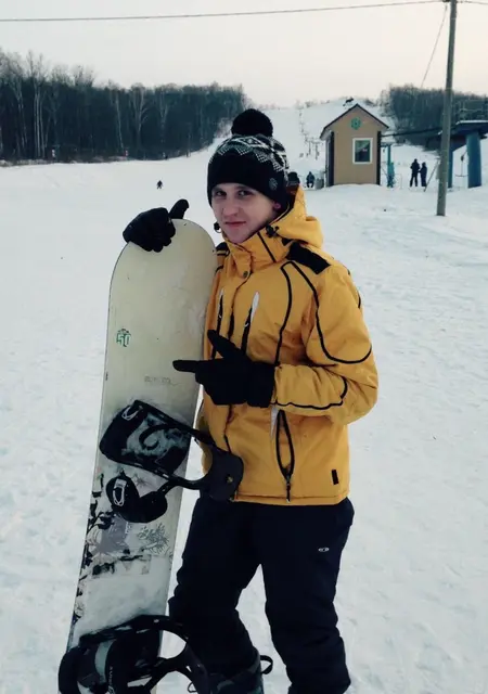 Я Konstantin, 25, из Теплоозерска, ищу знакомство для постоянных отношений