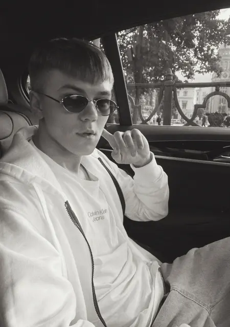 Я Nikita, 23, из Коломны, ищу знакомства без обязательств