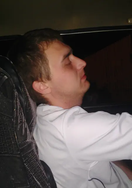 Антон из Ханты-Мансийска, мне 34, познакомлюсь для приятного времяпровождения