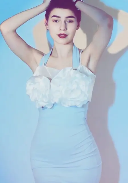 Cat из Нижнего Новгорода, мне 19, познакомлюсь для общения