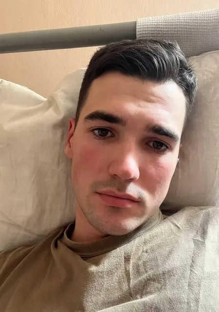 Я Илья, 25, знакомлюсь на одну ночь в Острове