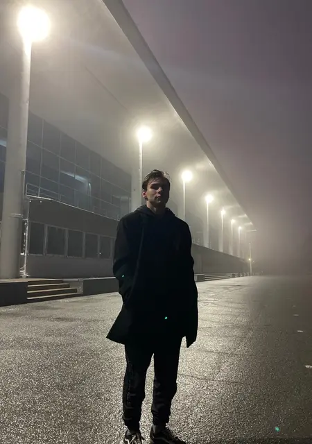 Юрий из Омска, мне 20, познакомлюсь на одну ночь