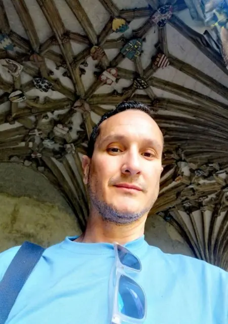 Я Zakary, 45, из Лондона, ищу знакомство