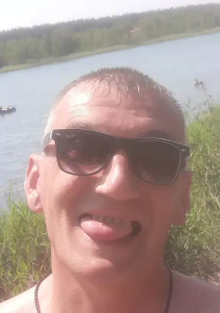 Moderated из Ульяновска, ищу на сайте знакомства без обязательств